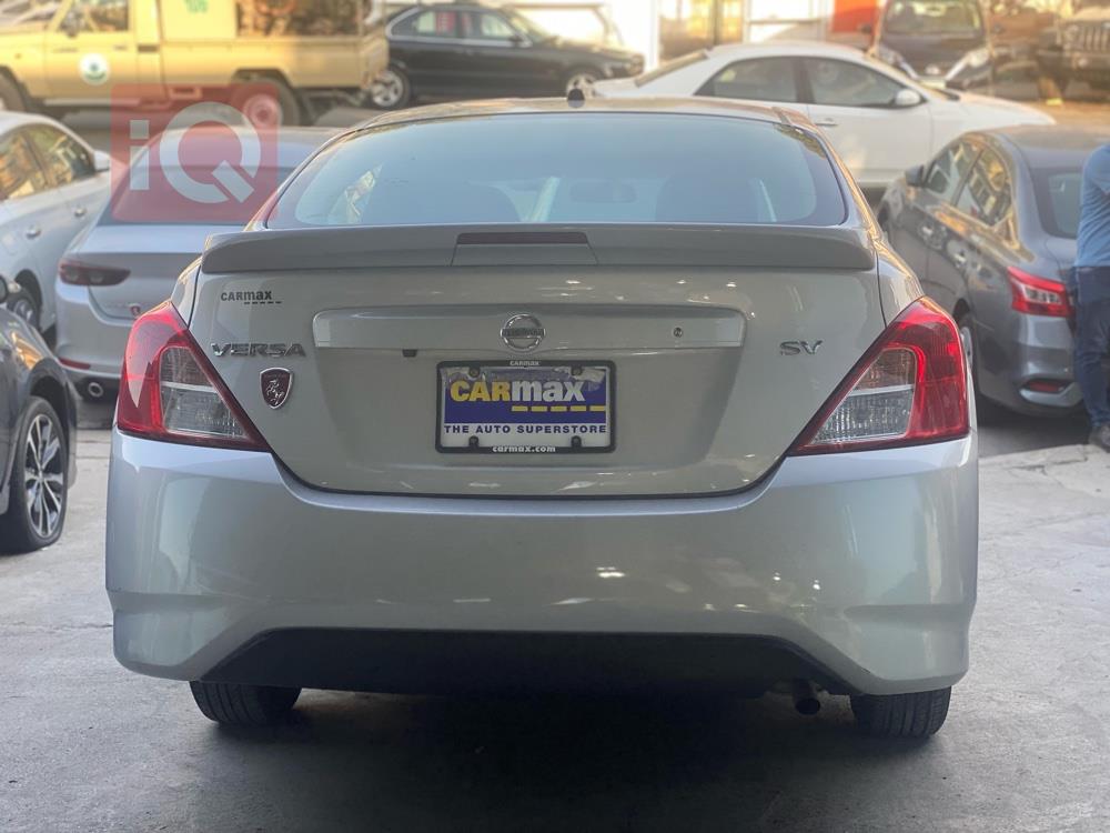 Nissan Versa